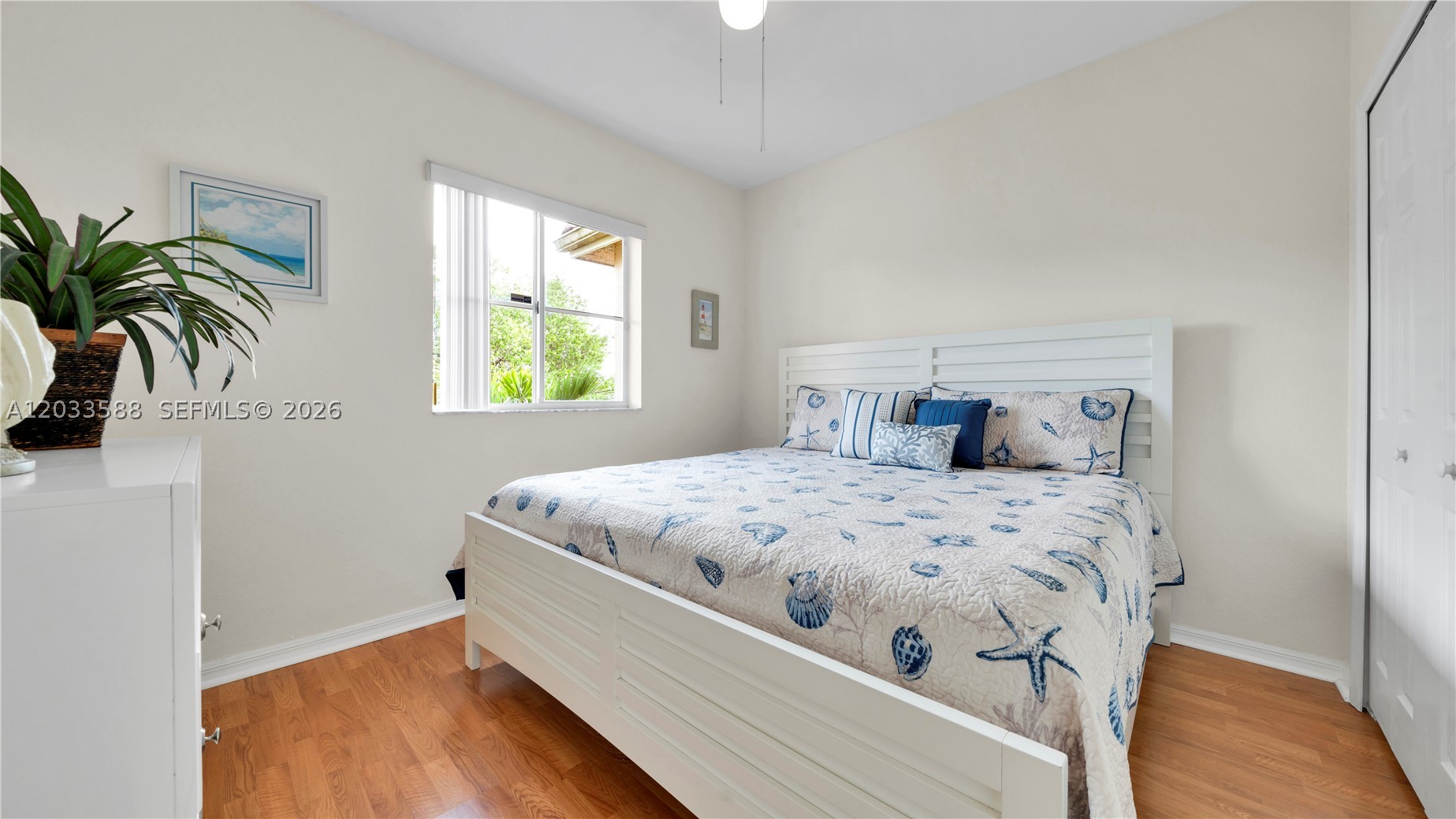 SUNSET LAKE TOWNHOMES - Residential