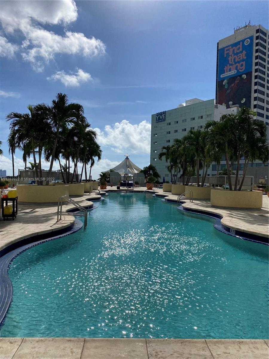 VIZCAYNE NORTH CONDO - Residential Lease