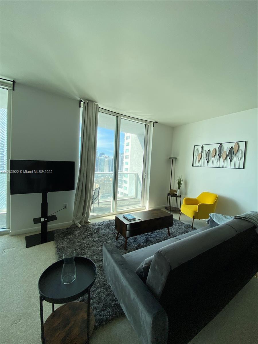 VIZCAYNE NORTH CONDO - Residential Lease