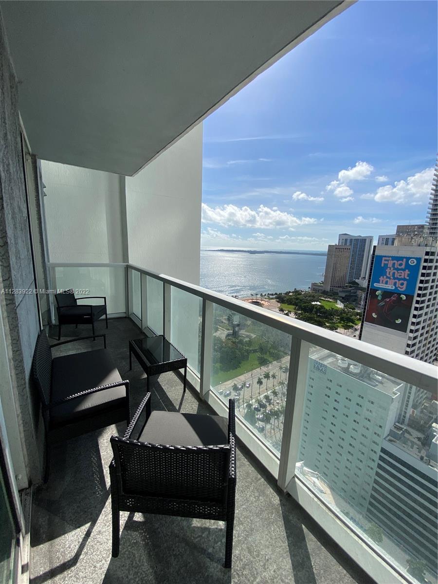 VIZCAYNE NORTH CONDO - Residential Lease