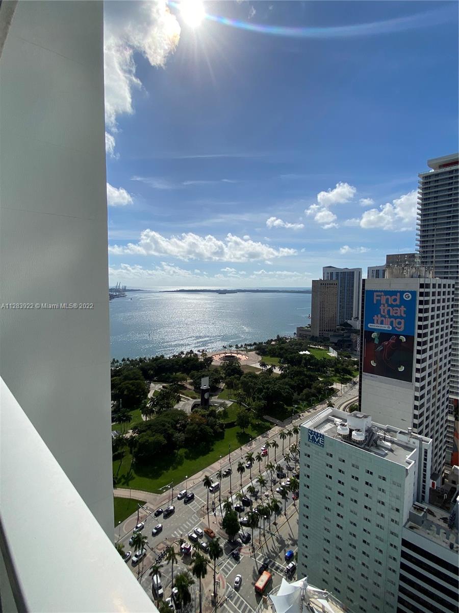 VIZCAYNE NORTH CONDO - Residential Lease