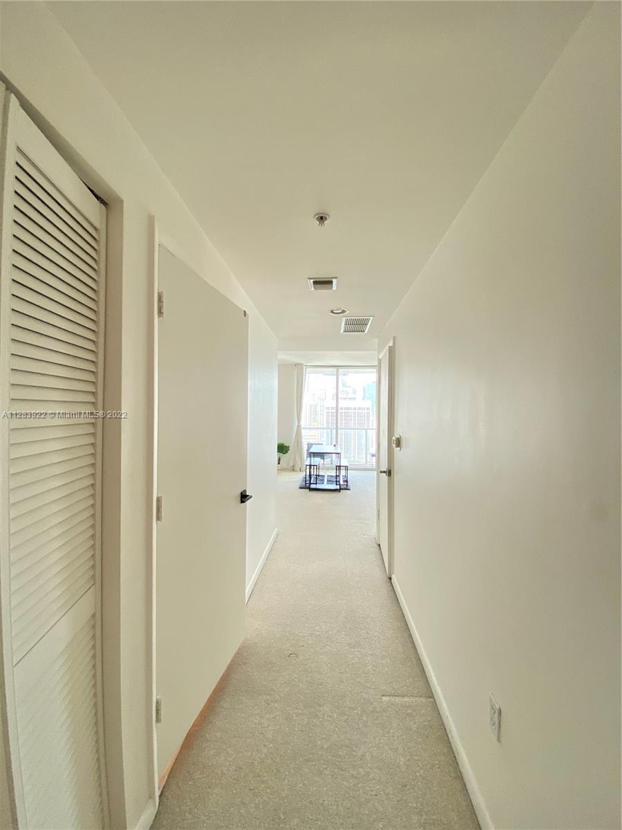 VIZCAYNE NORTH CONDO - Residential Lease