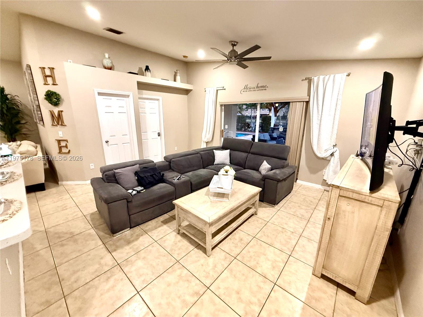 SILVER FALLS - Residential