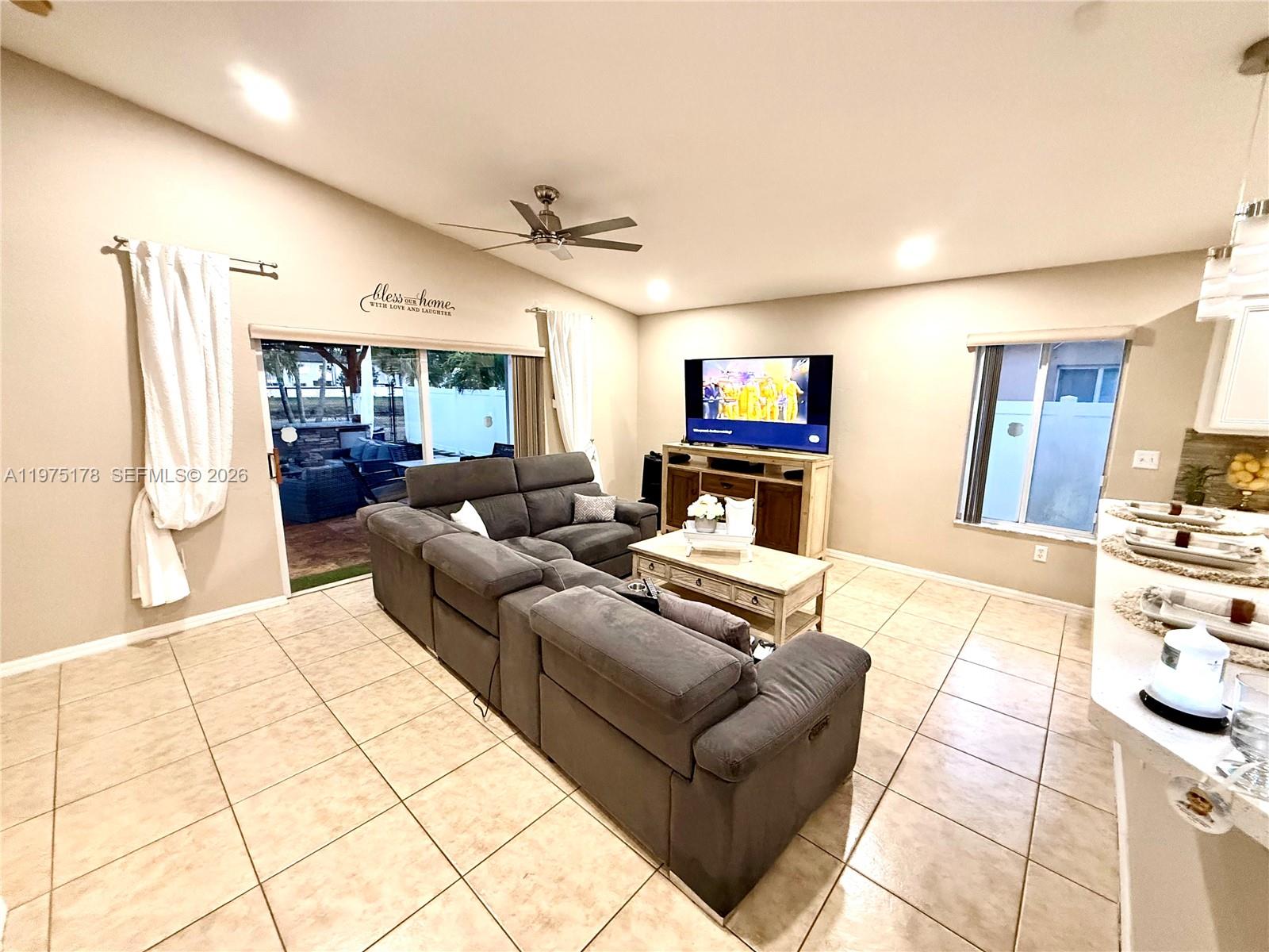 SILVER FALLS - Residential