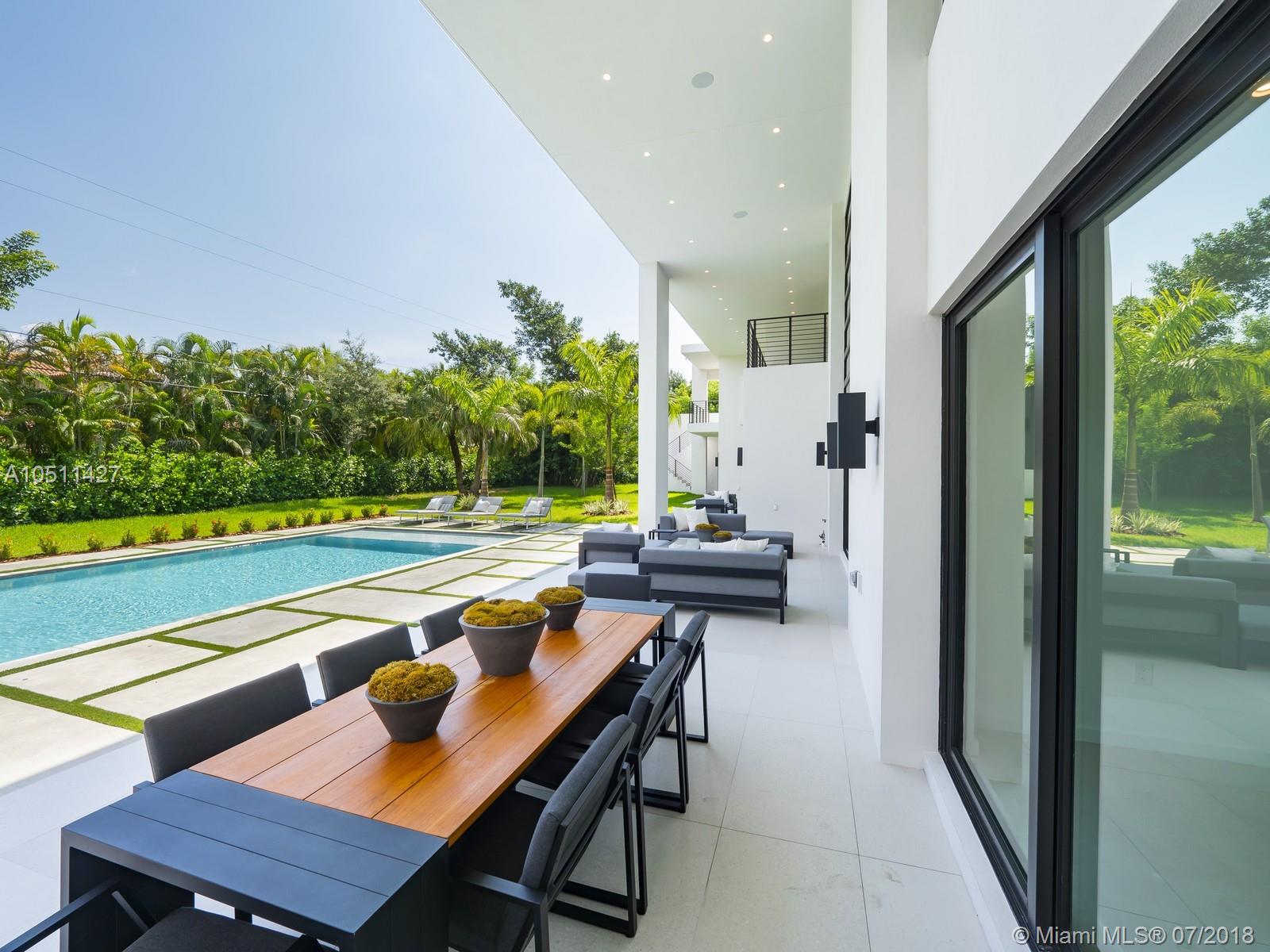COLLINS HEIGHTS - Residential