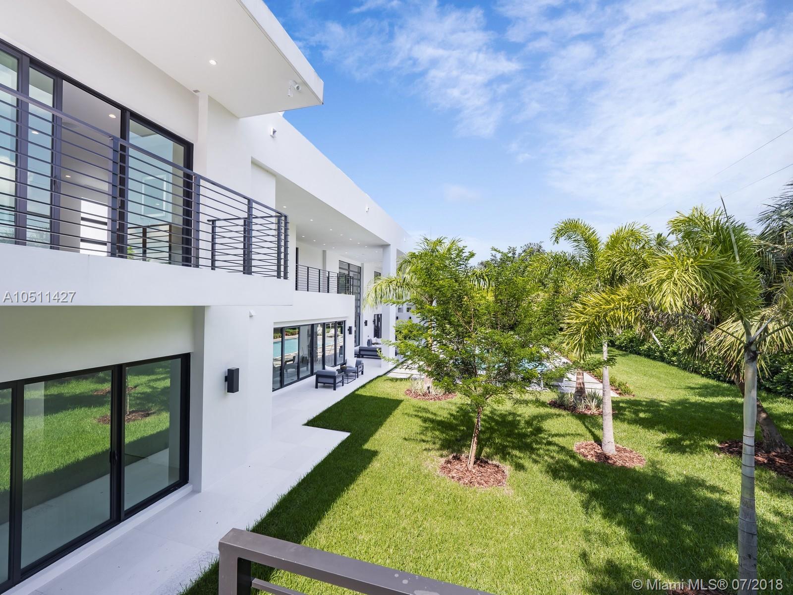 COLLINS HEIGHTS - Residential