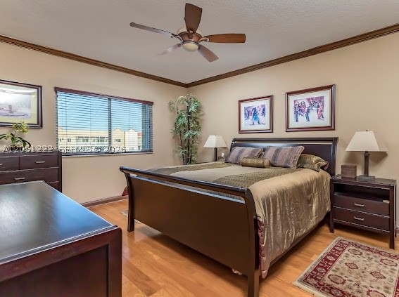 DORAL ISLES - Residential