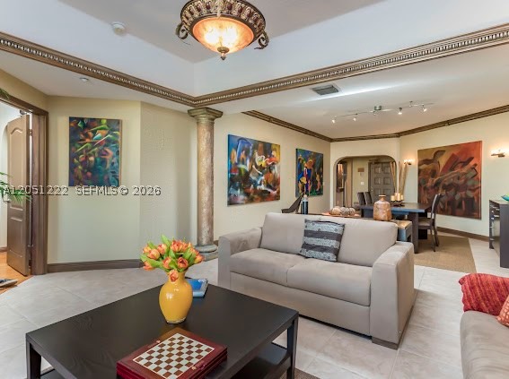 DORAL ISLES - Residential