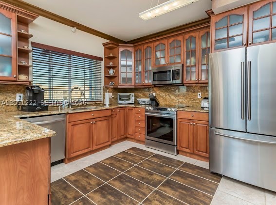 DORAL ISLES - Residential