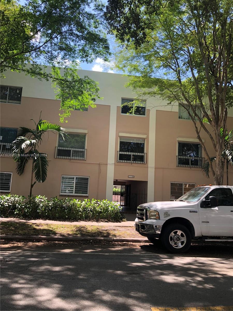 TWO STORY UNIT, 2 BED/1 1/2 BATHS LOCATED ON A TREE-LINED STREET. ONE ASSIGNED PARKING PLUS GUEST PARKING. IMPACT WINDOWS. CARPET FROM STAIRS TO BEDROOMS. LAUNDRY FACILITIES.