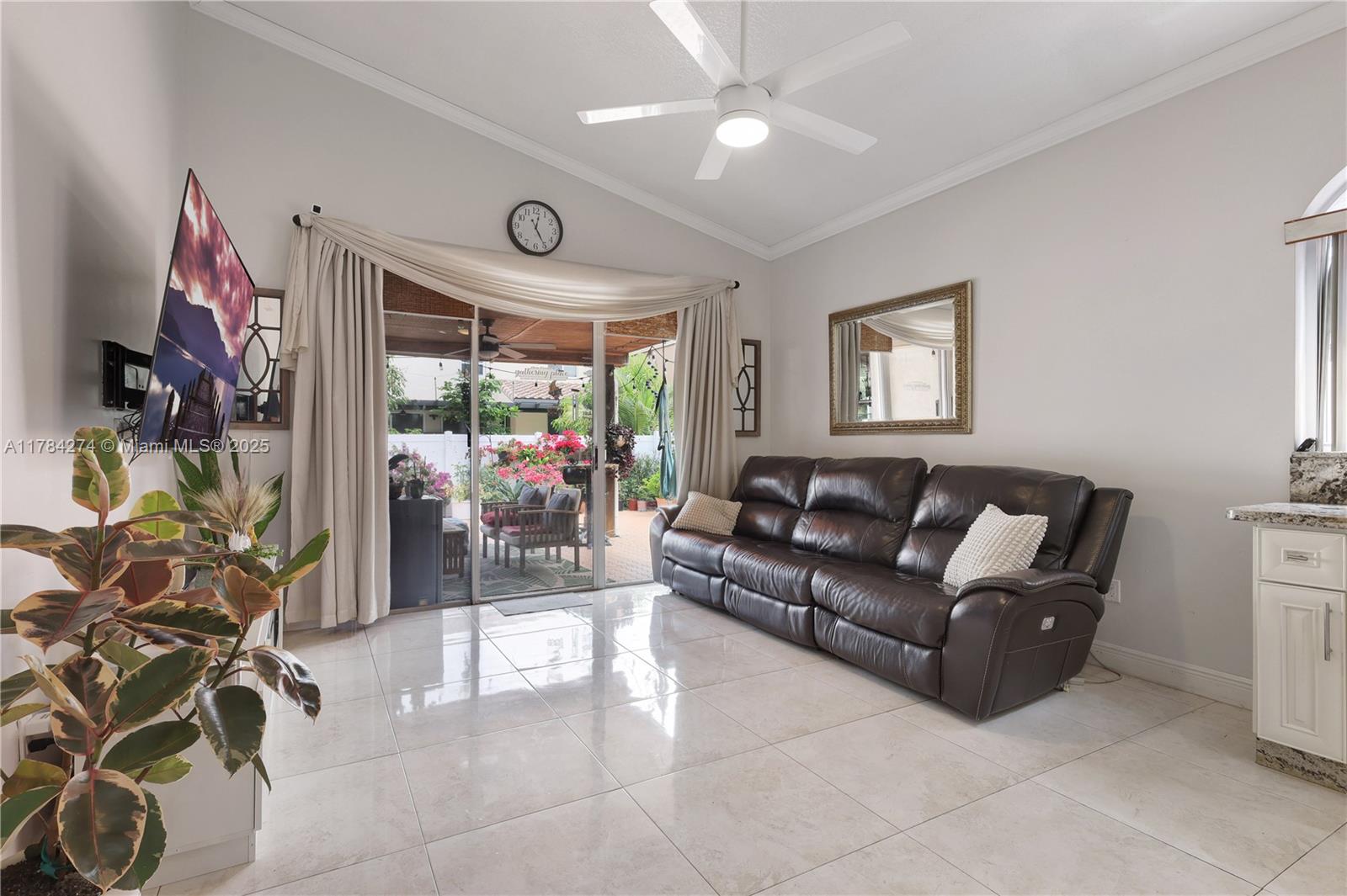 TOWNGATE - Residential Lease