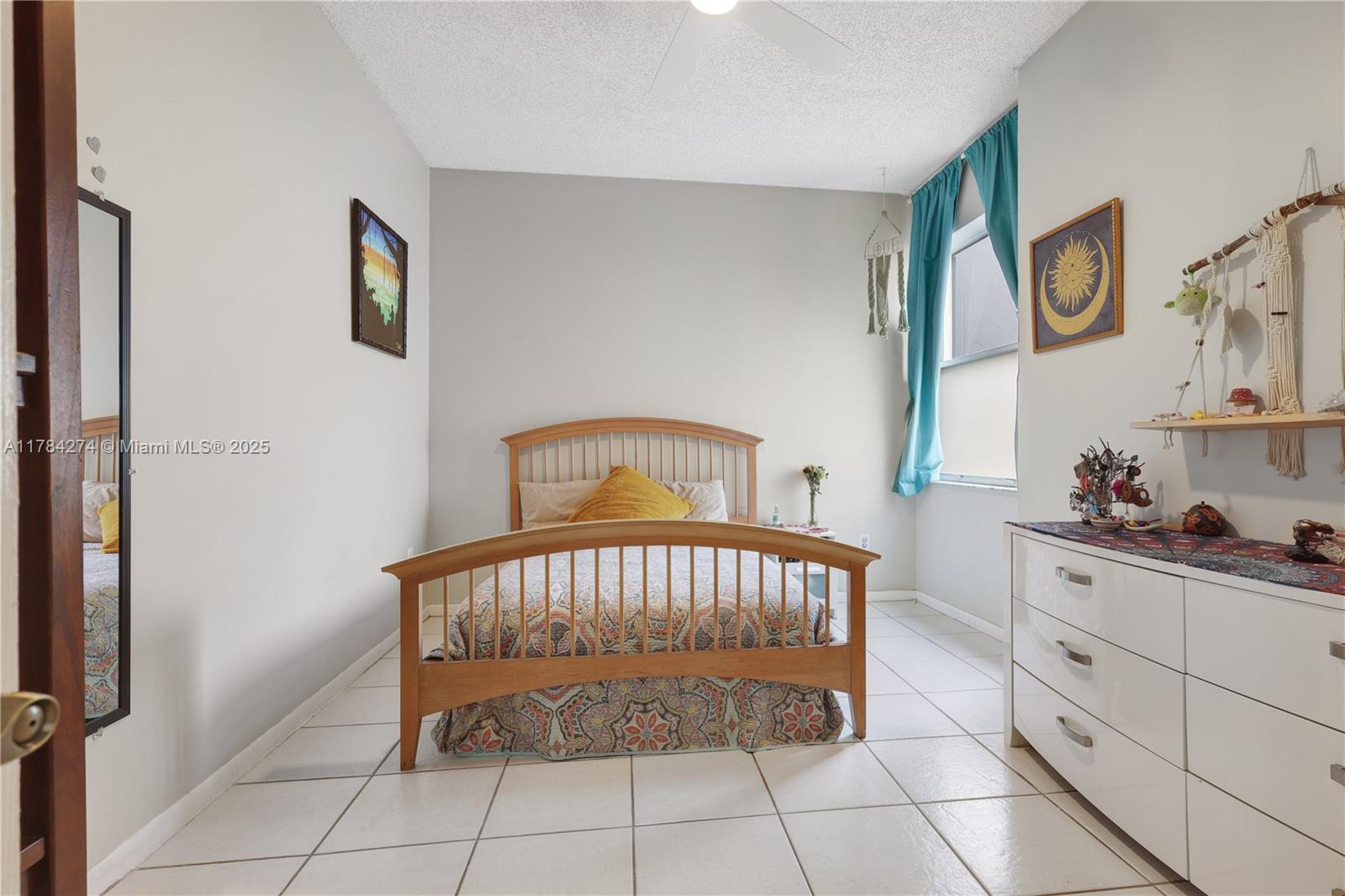 TOWNGATE - Residential Lease