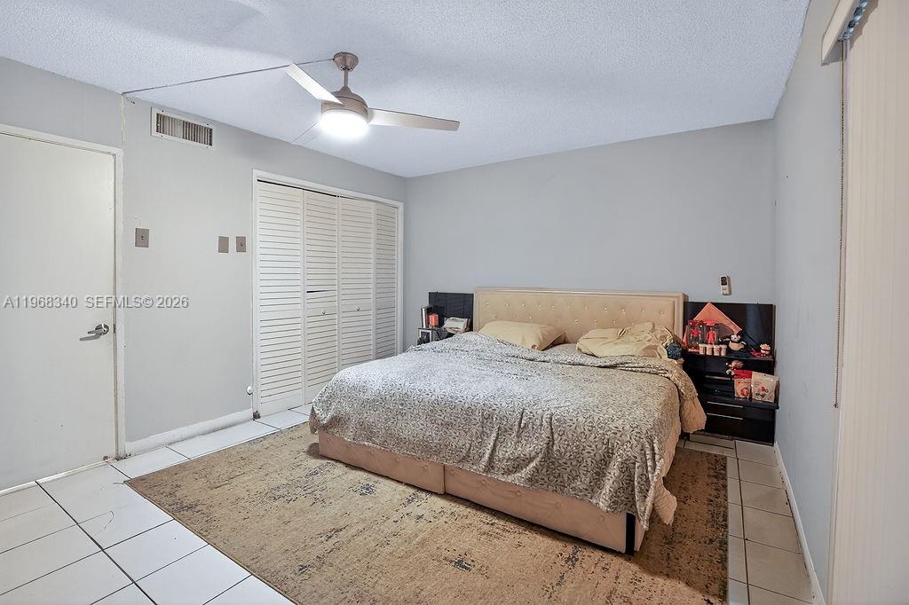 RO-MONT SOUTH CONDO J - Residential