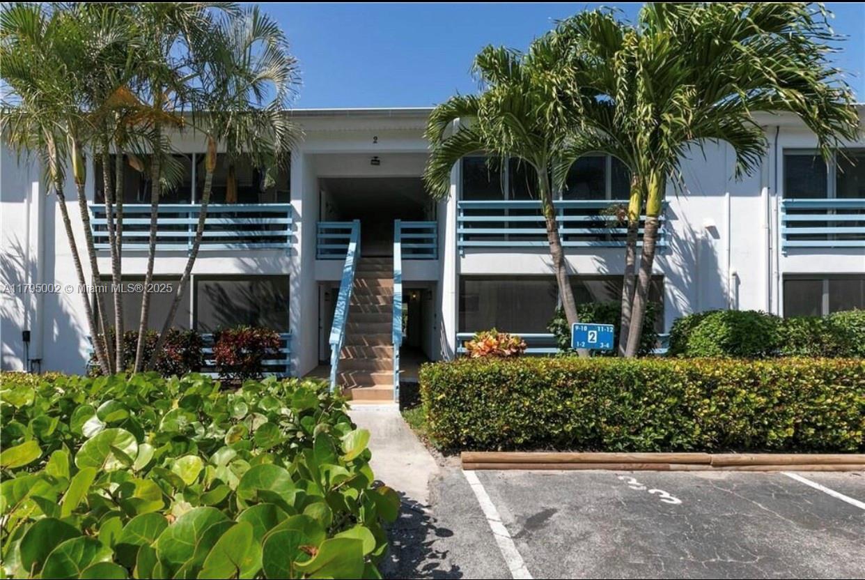 VILLA DEL SOL CONDOMINIUM - Residential