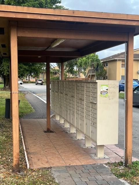 LAGO GRANDE ONE CONDO - Residential Lease