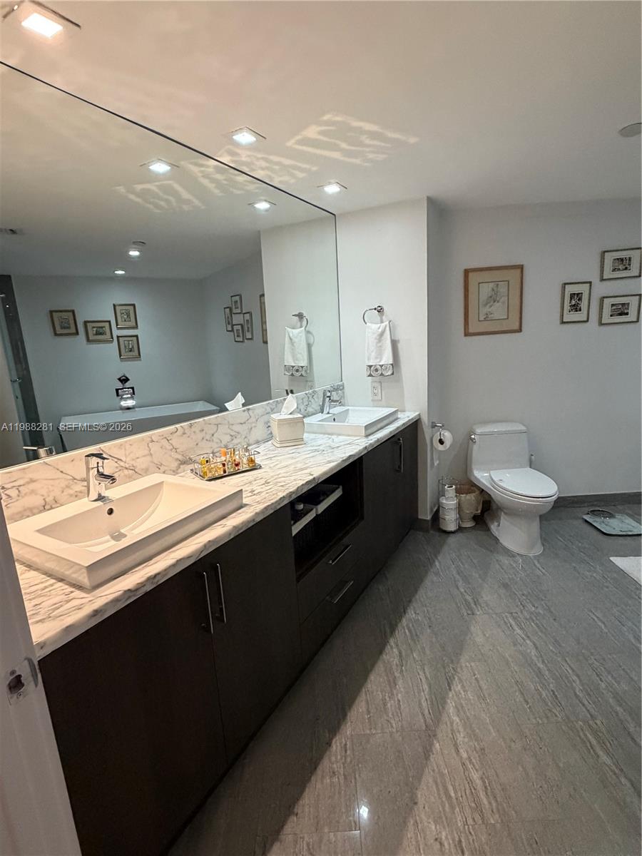 BRISTOL TOWER CONDO - Residential