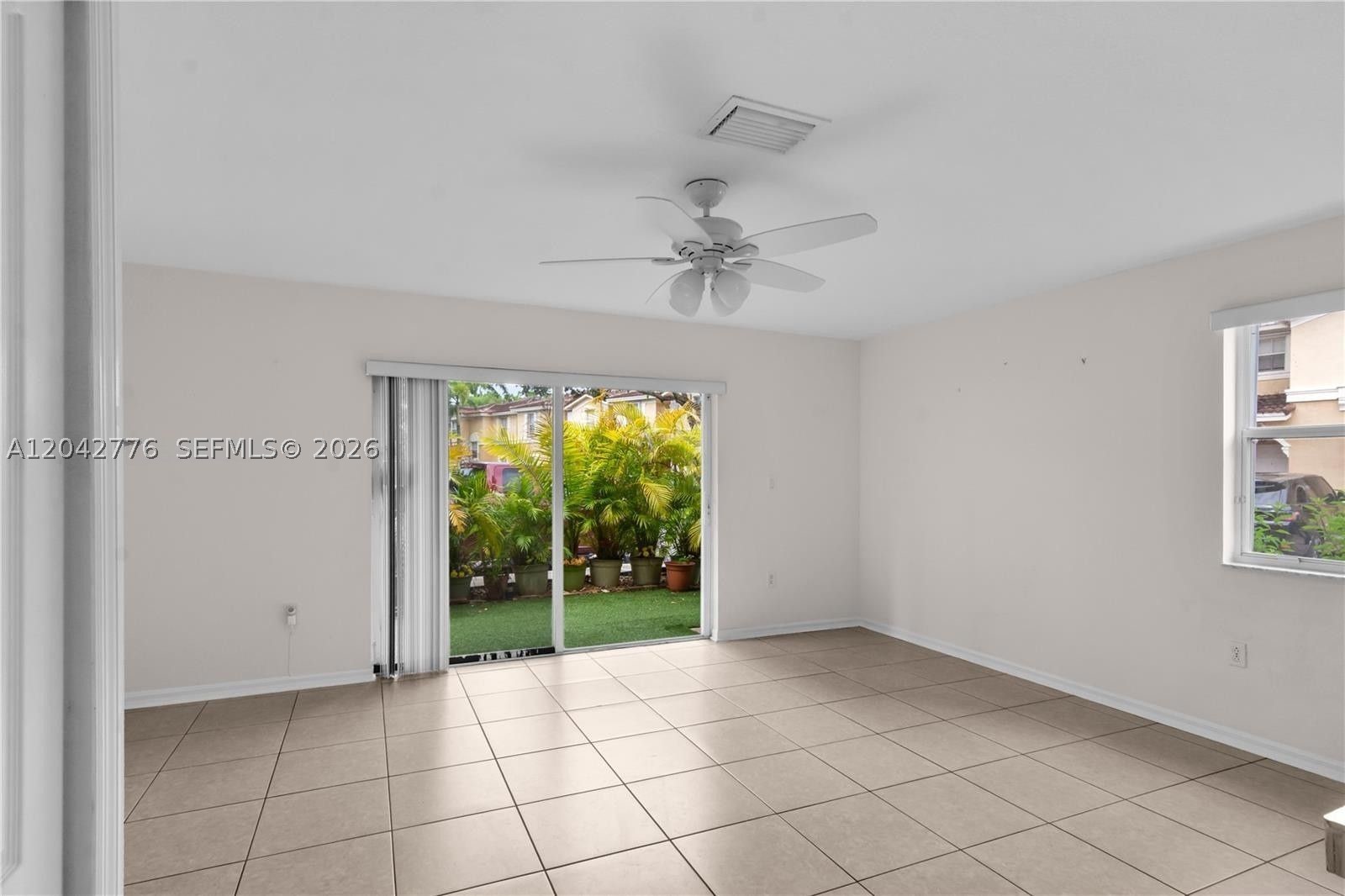 MELROSE POINT CONDO - Residential Lease