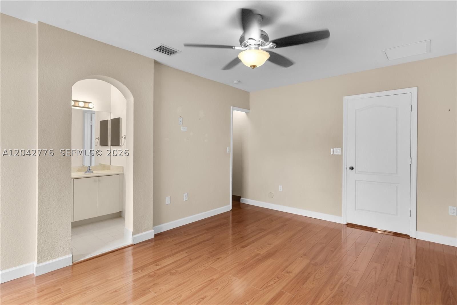 MELROSE POINT CONDO - Residential Lease