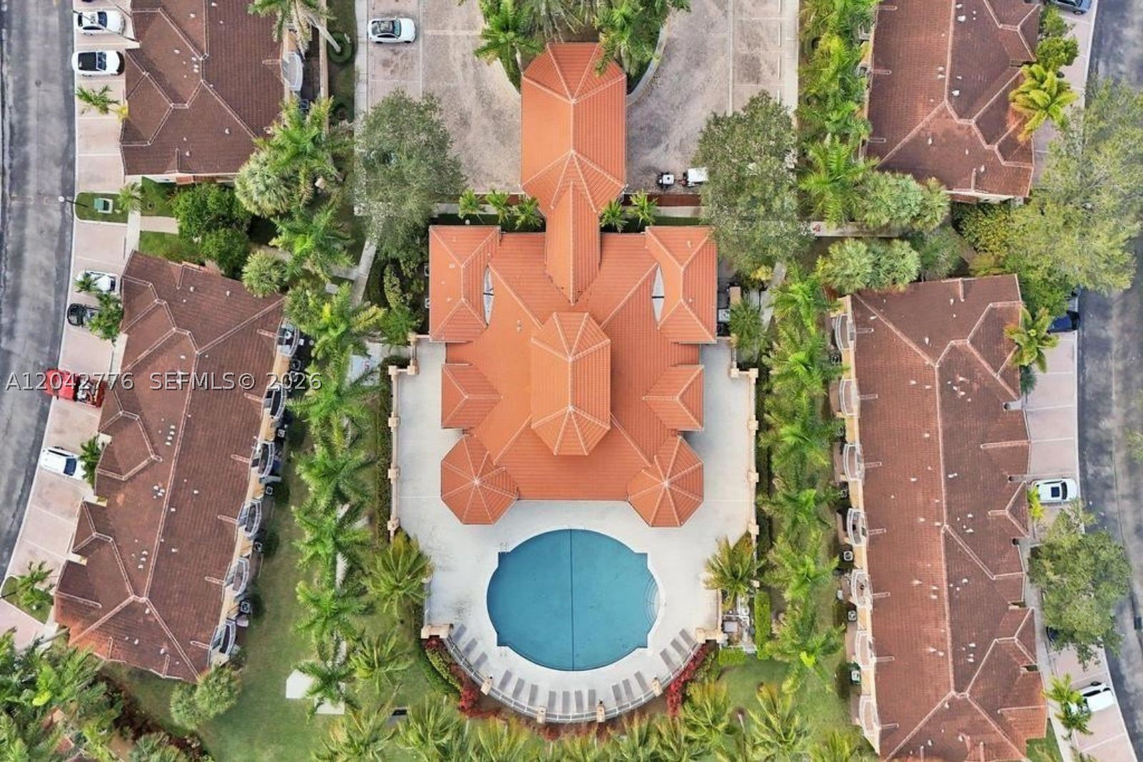 MELROSE POINT CONDO - Residential Lease