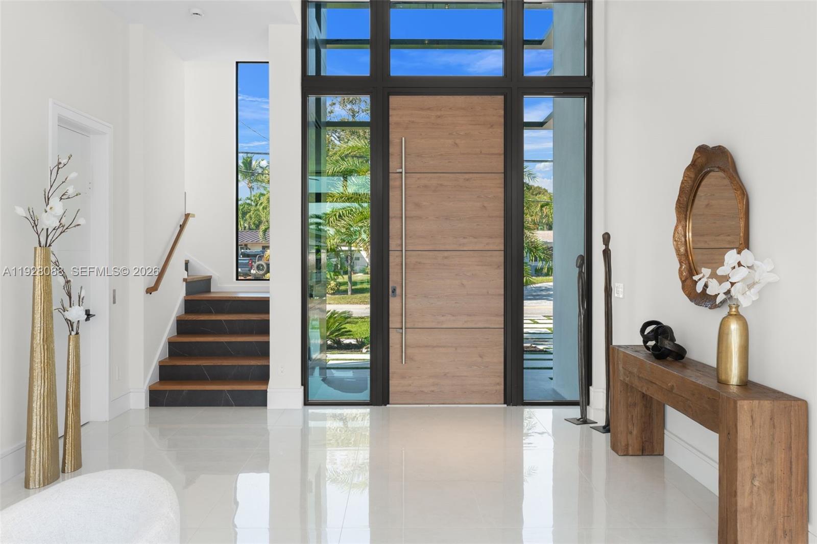 CORAL KEY VILLAS 3RD SEC - Residential