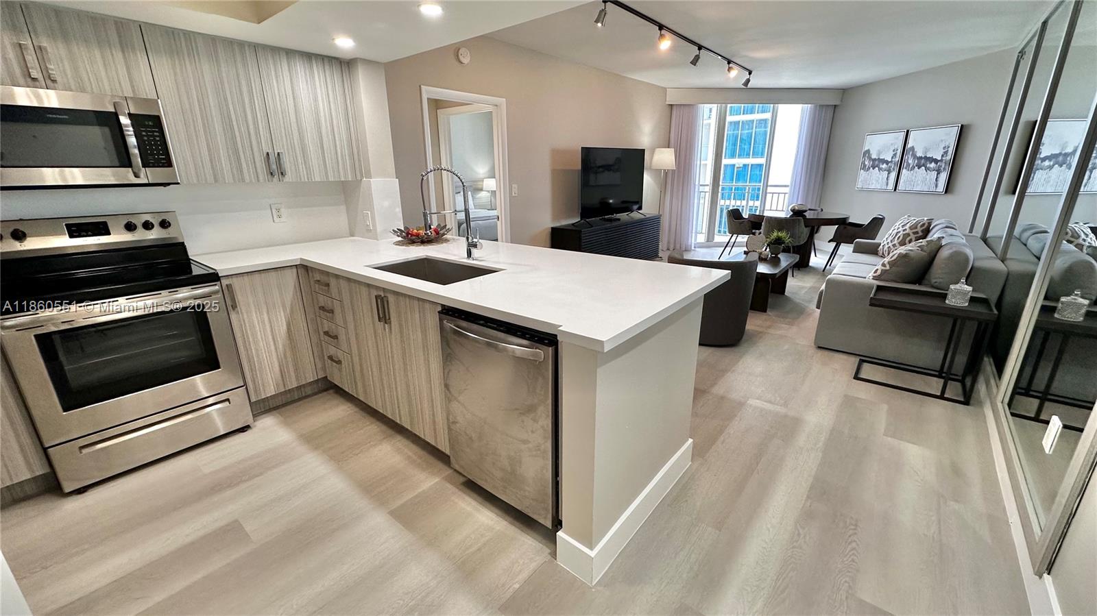 OCEAN POINT BEACH CLUB CO - Residential