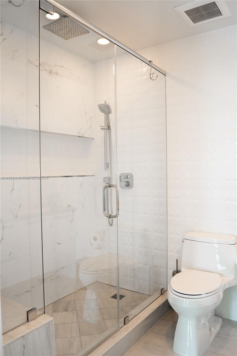 CRYSTAL HOUSE CONDO - Residential Lease