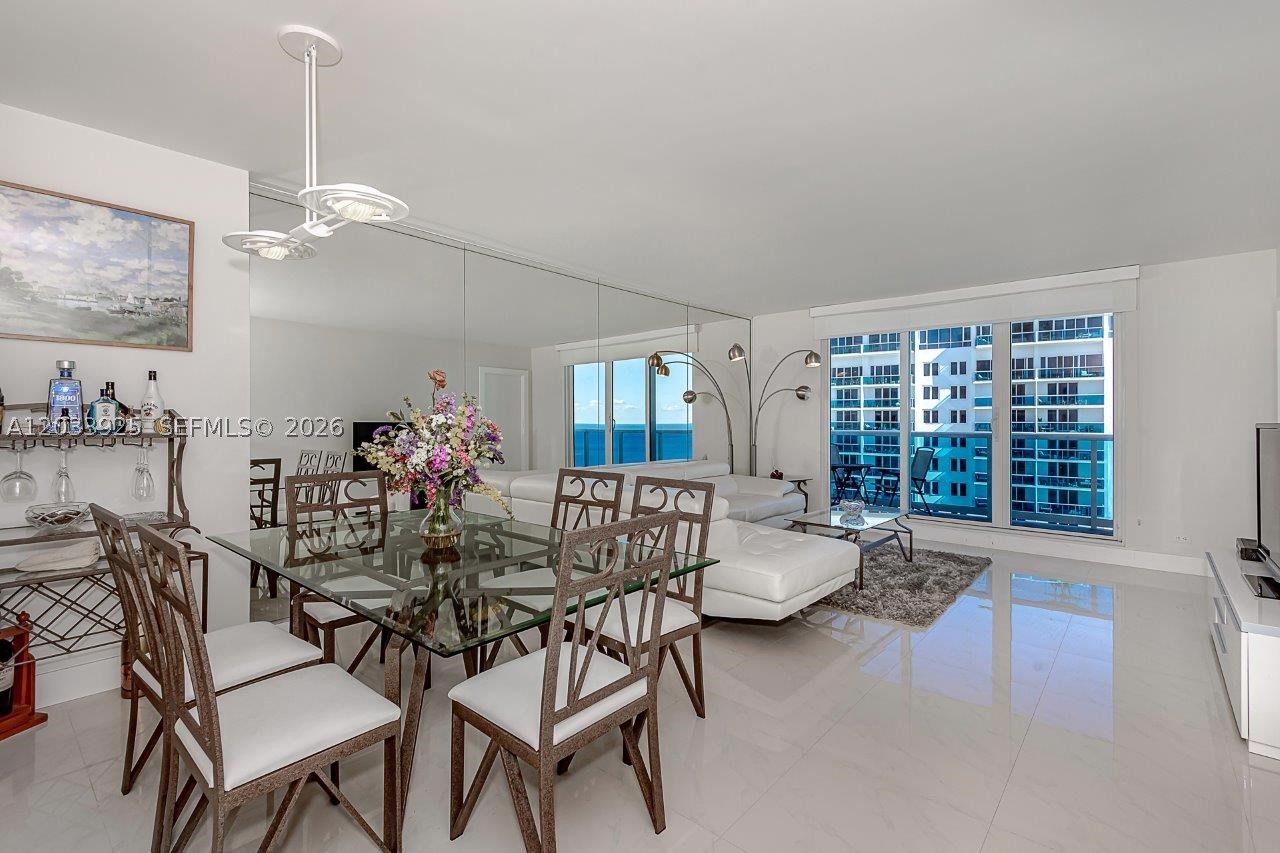 RONEY PALACE CONDO - Residential Lease