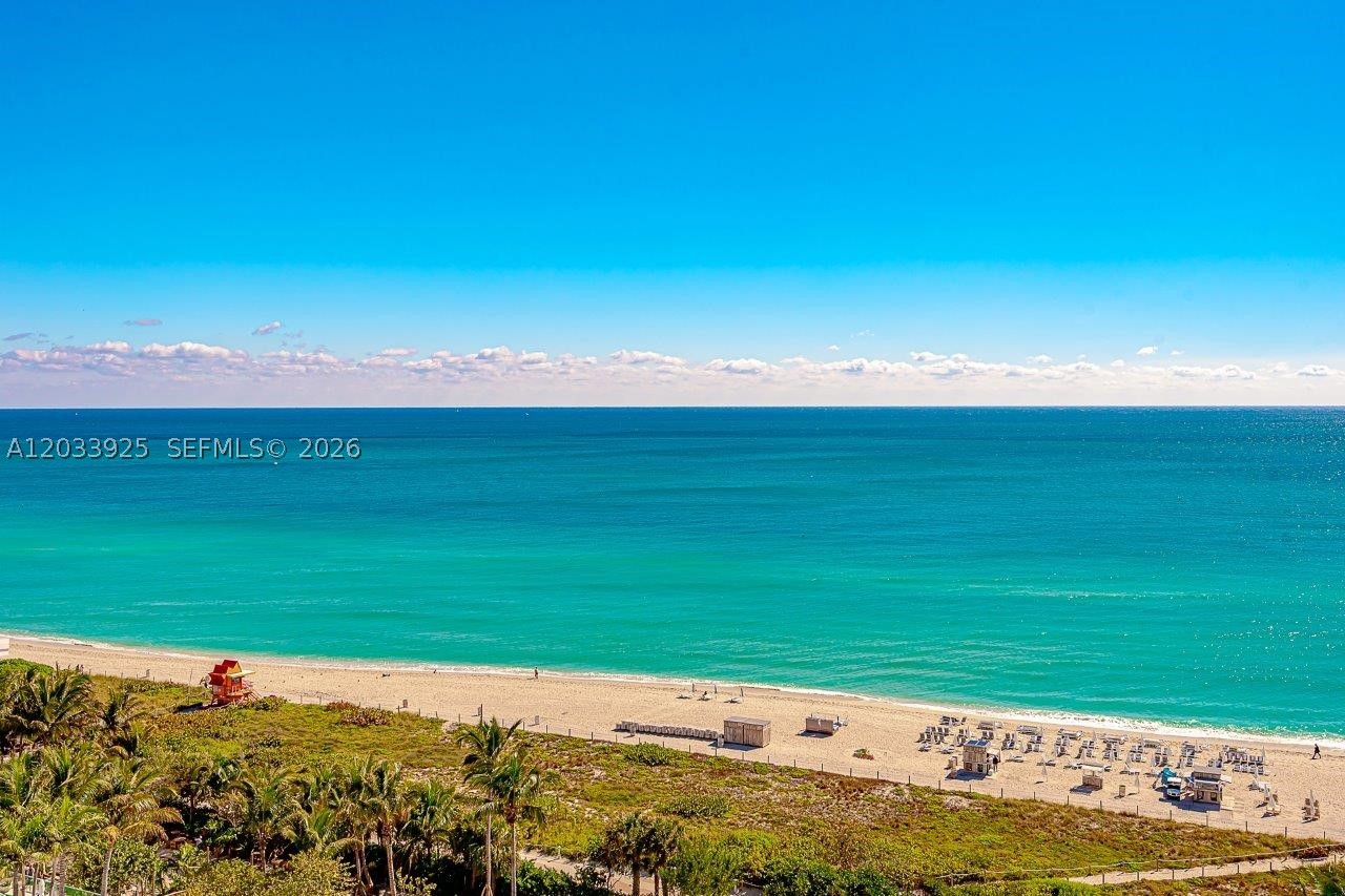 RONEY PALACE CONDO - Residential Lease
