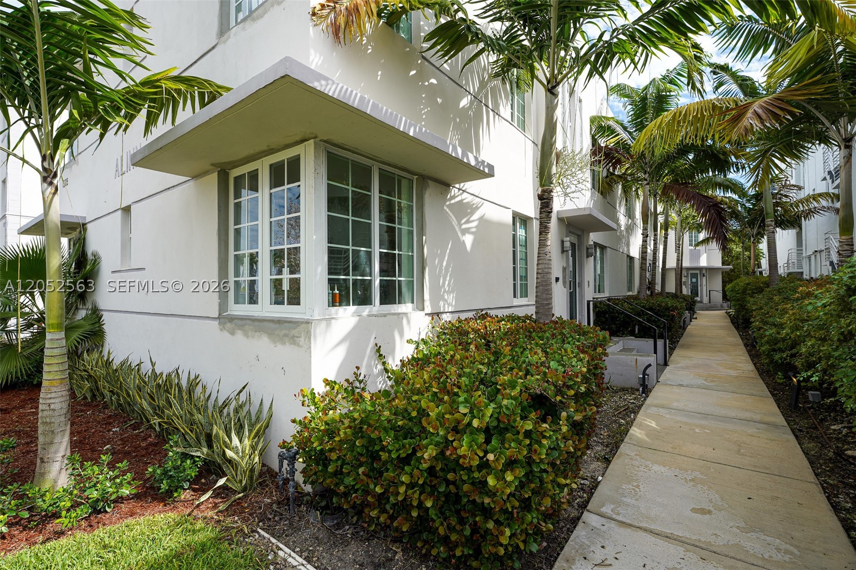 LINCOLN SUB - Residential Lease