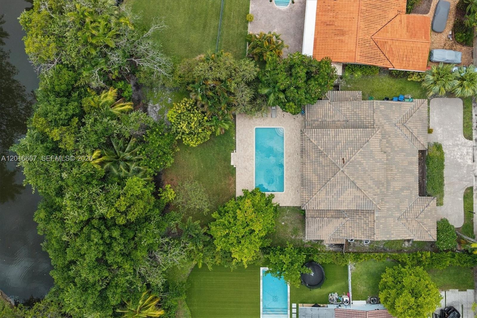 COUNTY SQUIRE ESTATES SEC - Residential