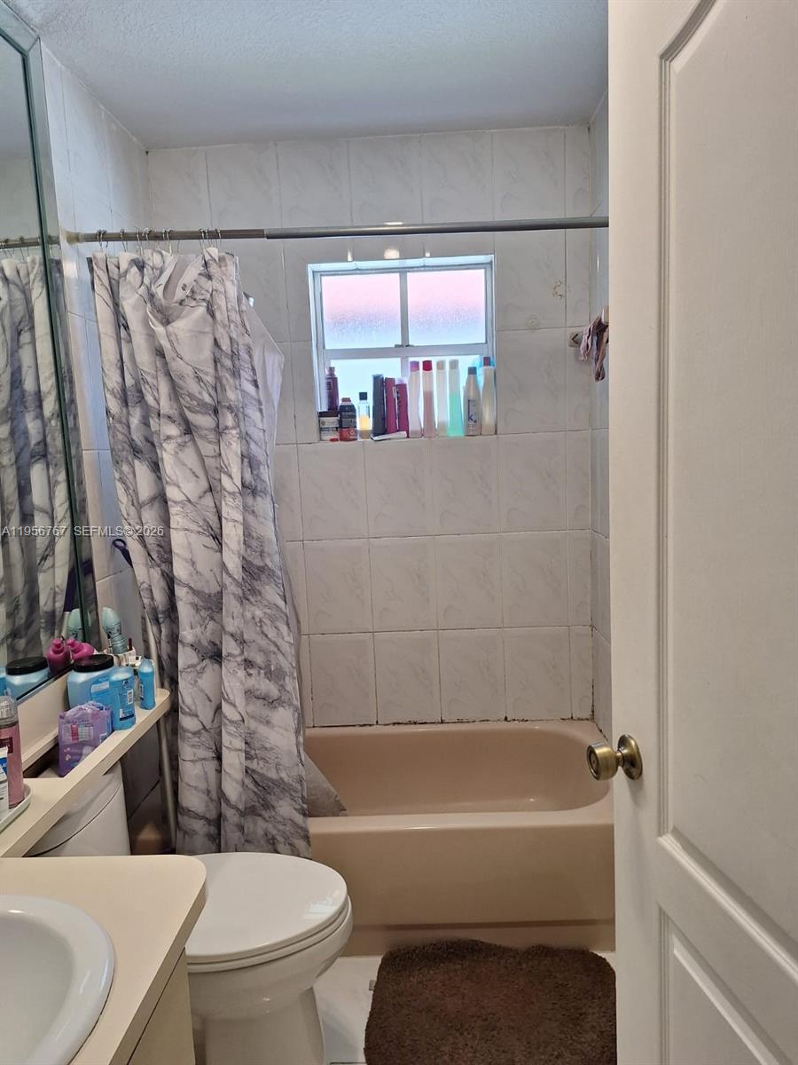 P A AT CORAL REEF - Residential