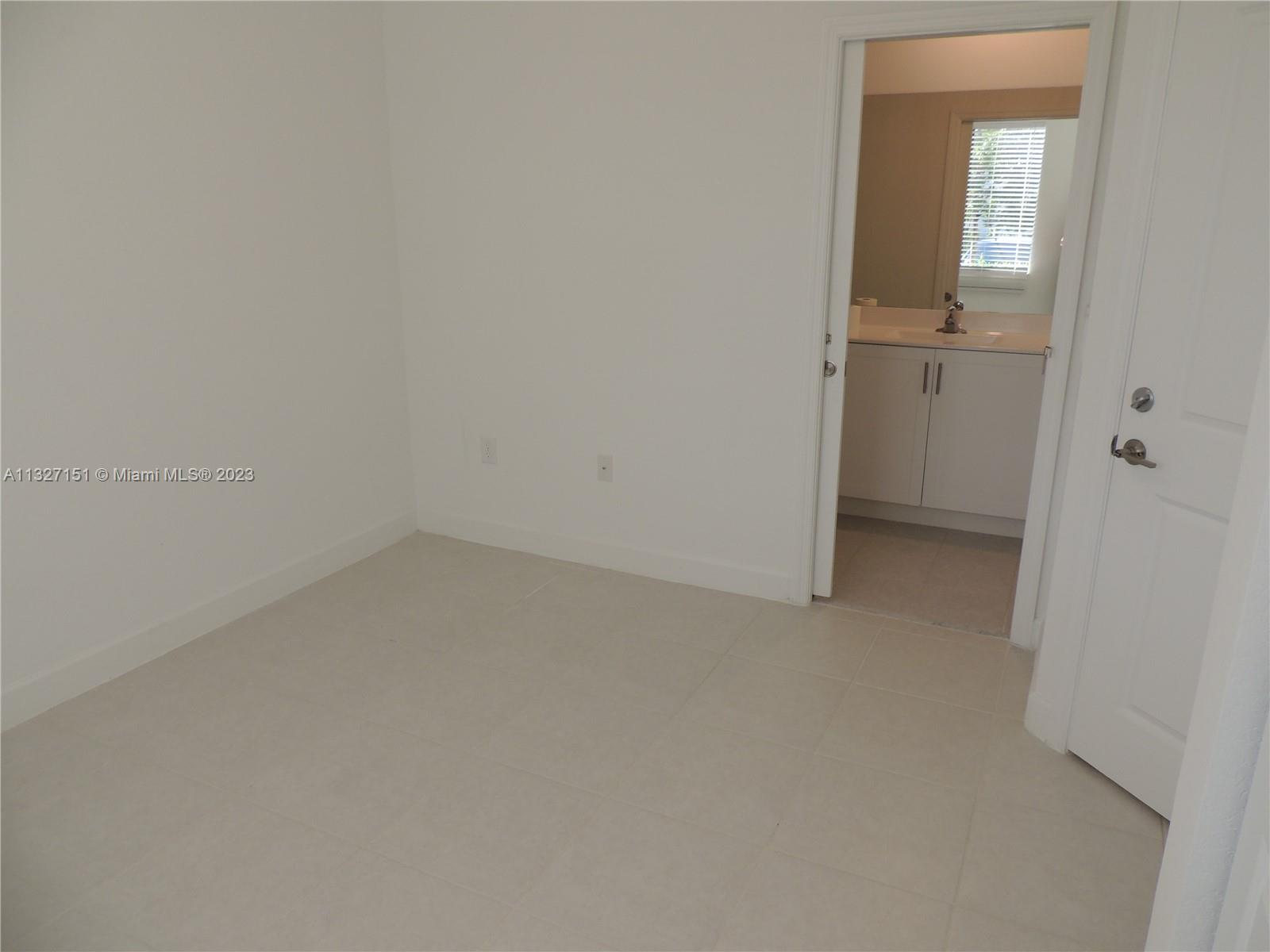 VIA VENTURA NEIGHBORHOOD - Residential Lease