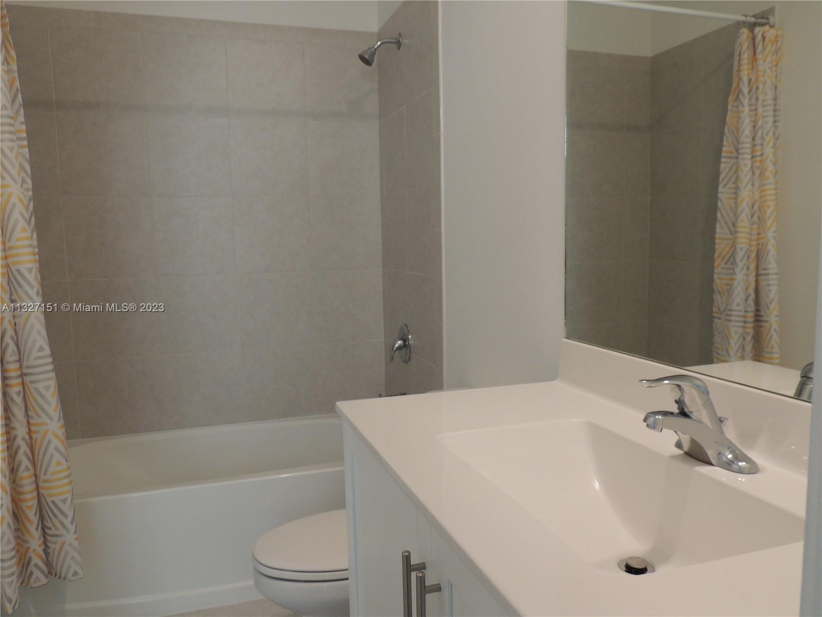 VIA VENTURA NEIGHBORHOOD - Residential Lease