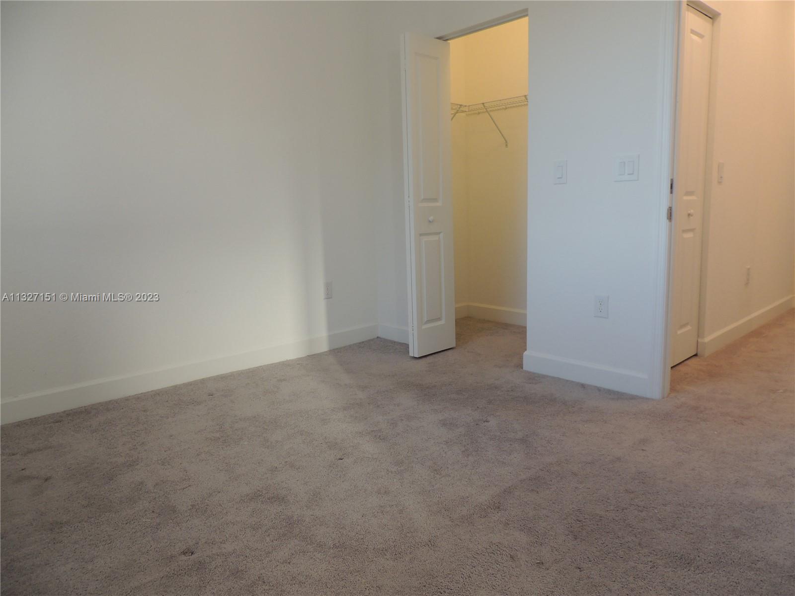 VIA VENTURA NEIGHBORHOOD - Residential Lease