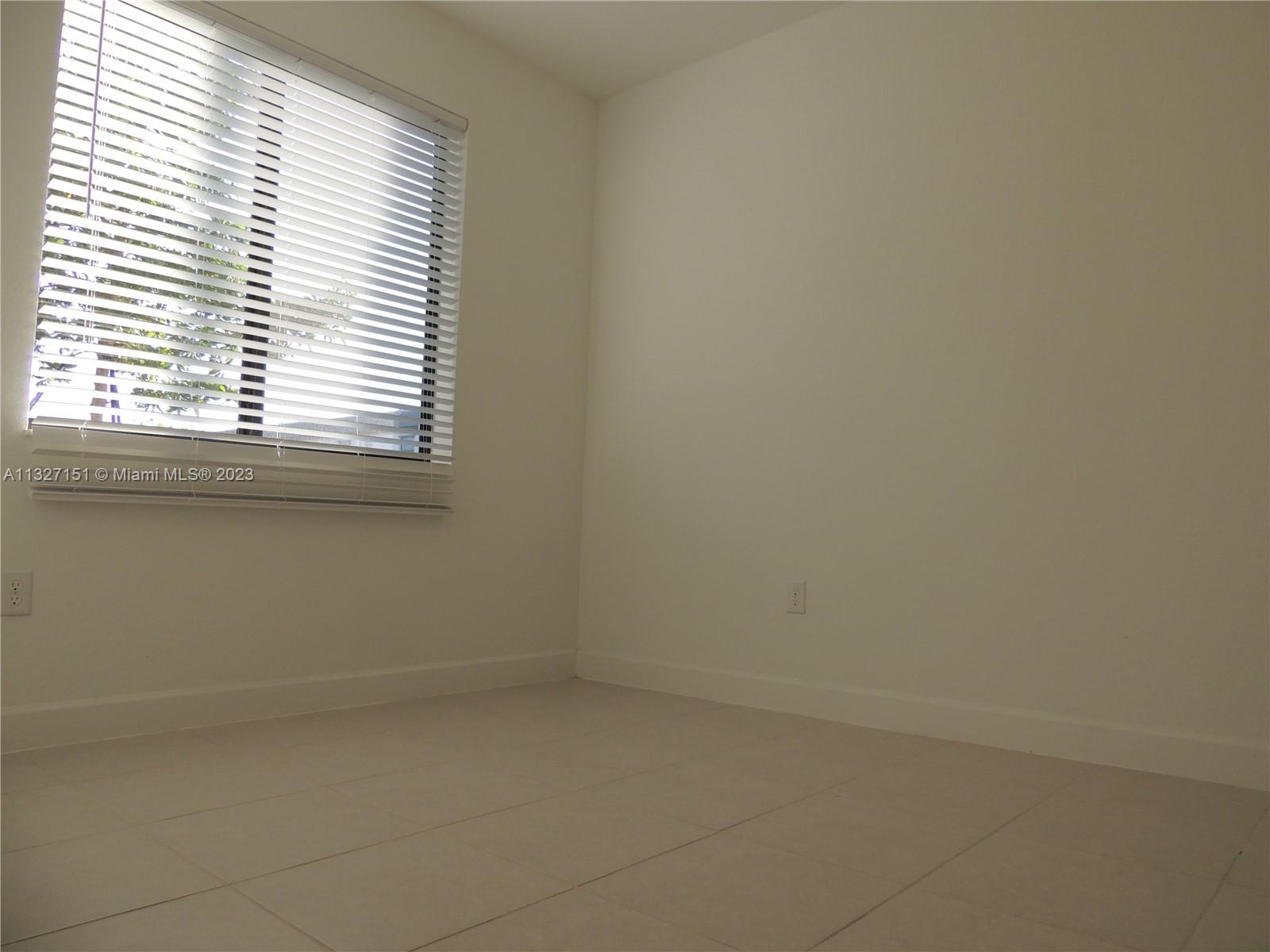 VIA VENTURA NEIGHBORHOOD - Residential Lease