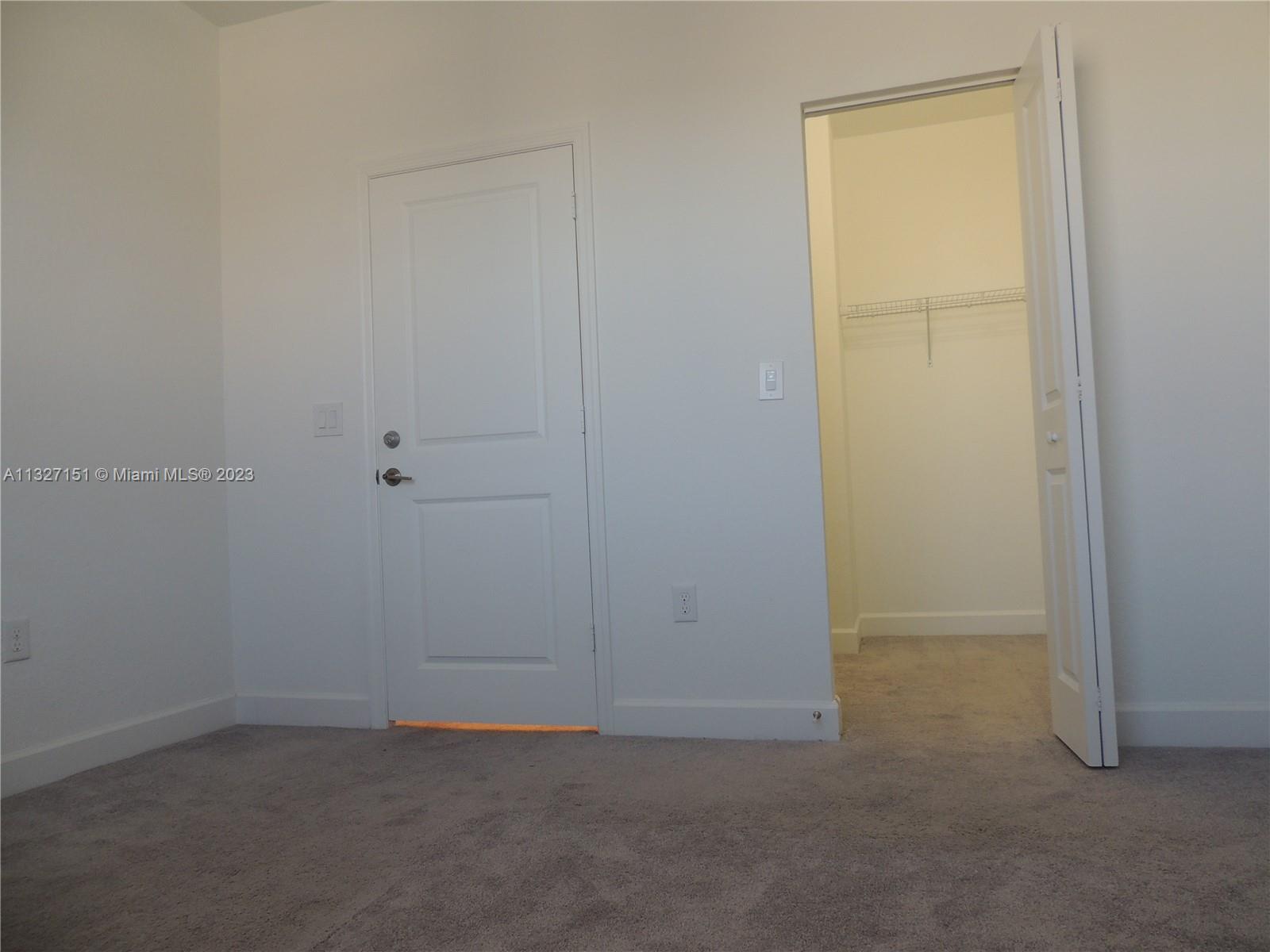VIA VENTURA NEIGHBORHOOD - Residential Lease