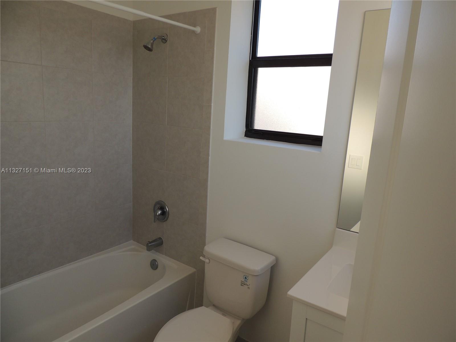 VIA VENTURA NEIGHBORHOOD - Residential Lease