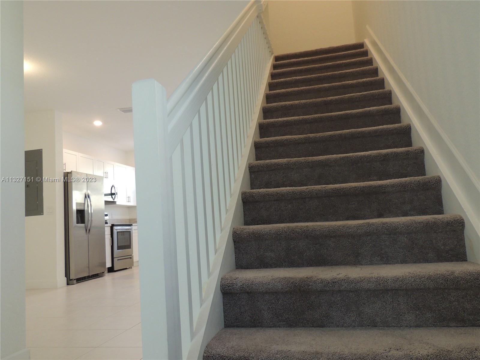 VIA VENTURA NEIGHBORHOOD - Residential Lease