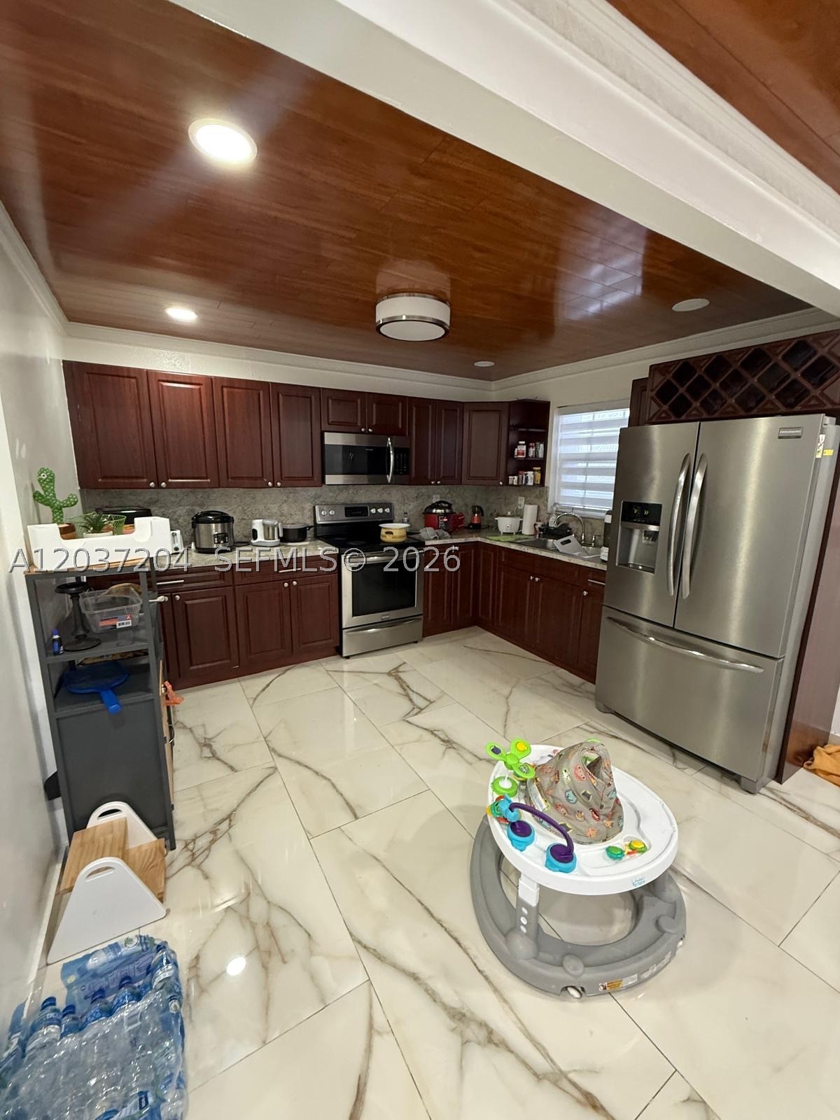 GREENWOOD VILLAS - Residential