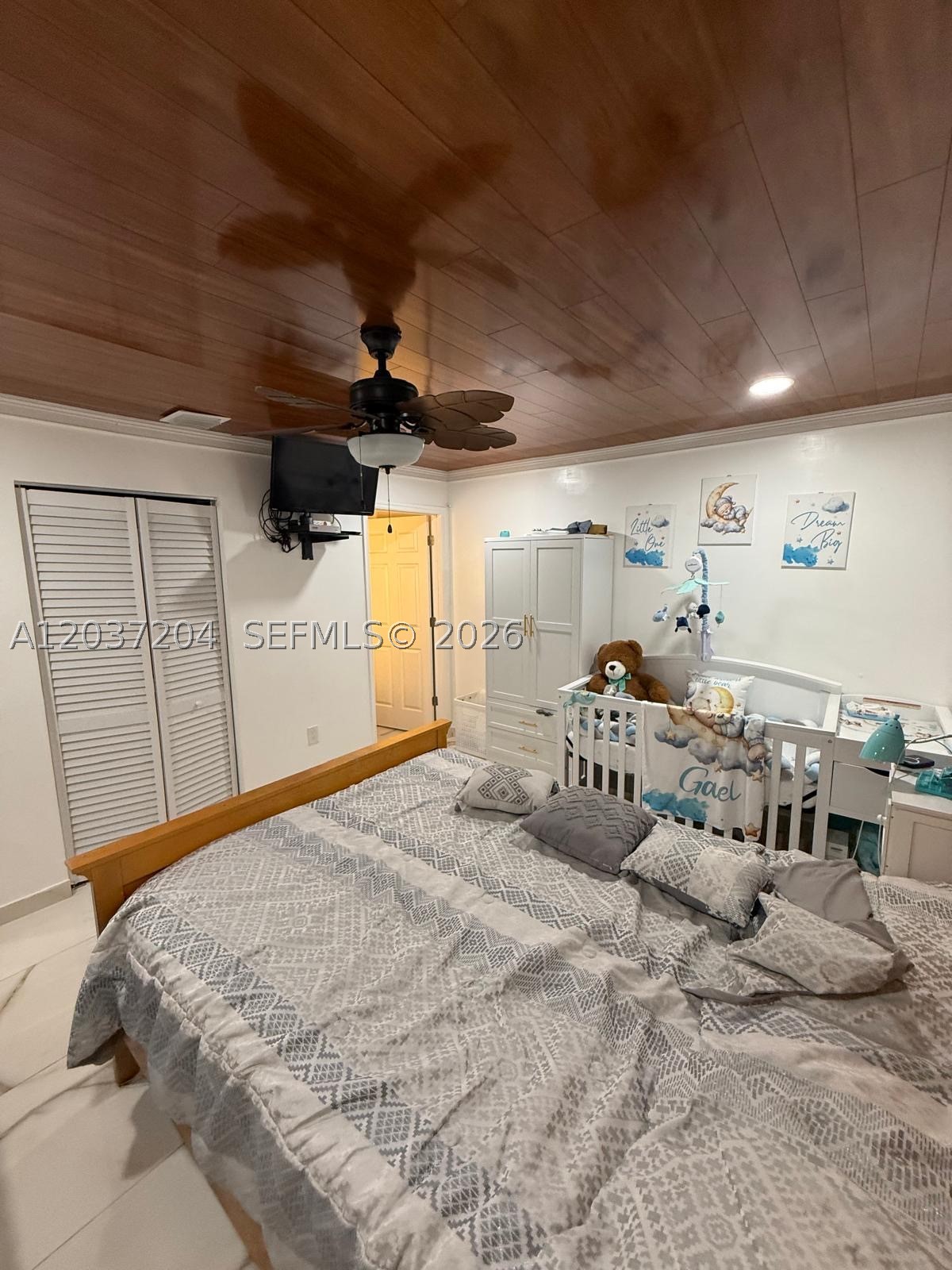 GREENWOOD VILLAS - Residential