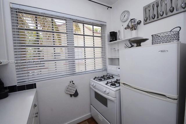 SANTANA CONDO - Residential