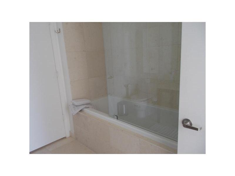 ICON BRICKELL - Residential Lease