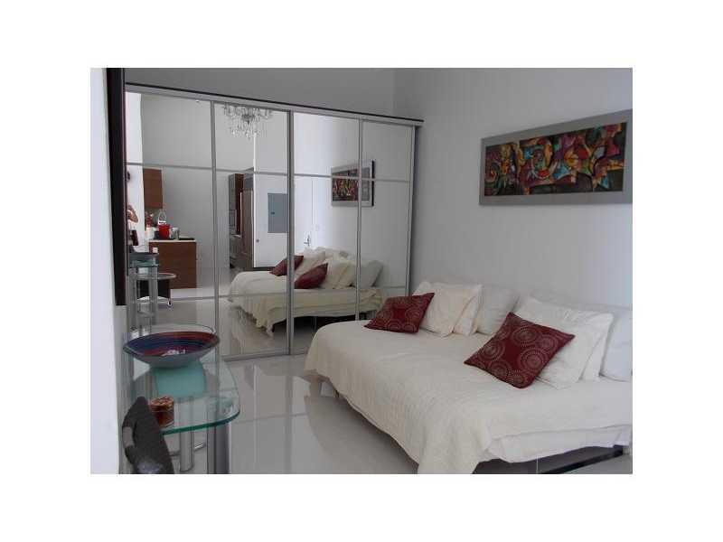 ICON BRICKELL - Residential Lease