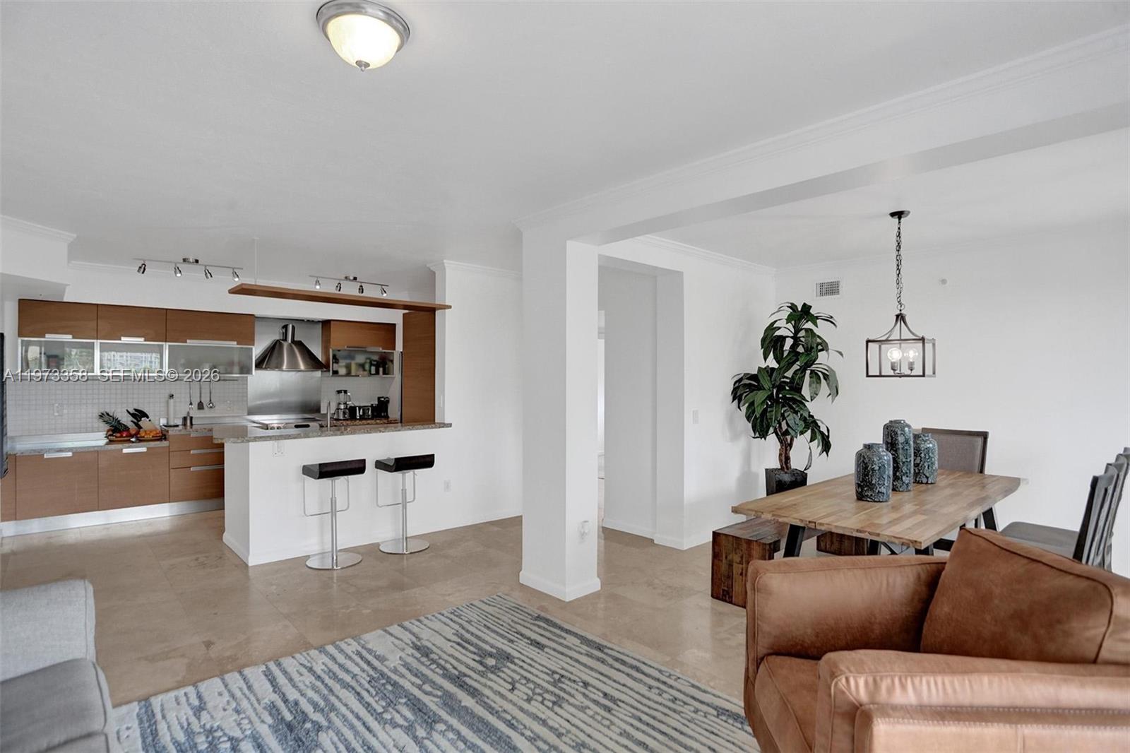PORTO BELLAGIO CONDO - Residential