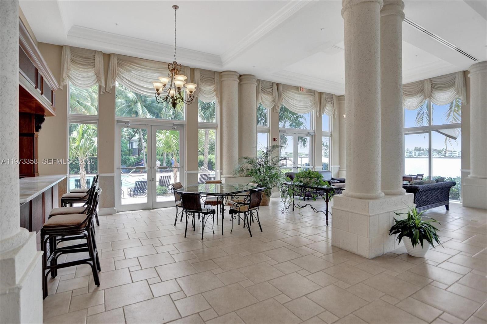 PORTO BELLAGIO CONDO - Residential