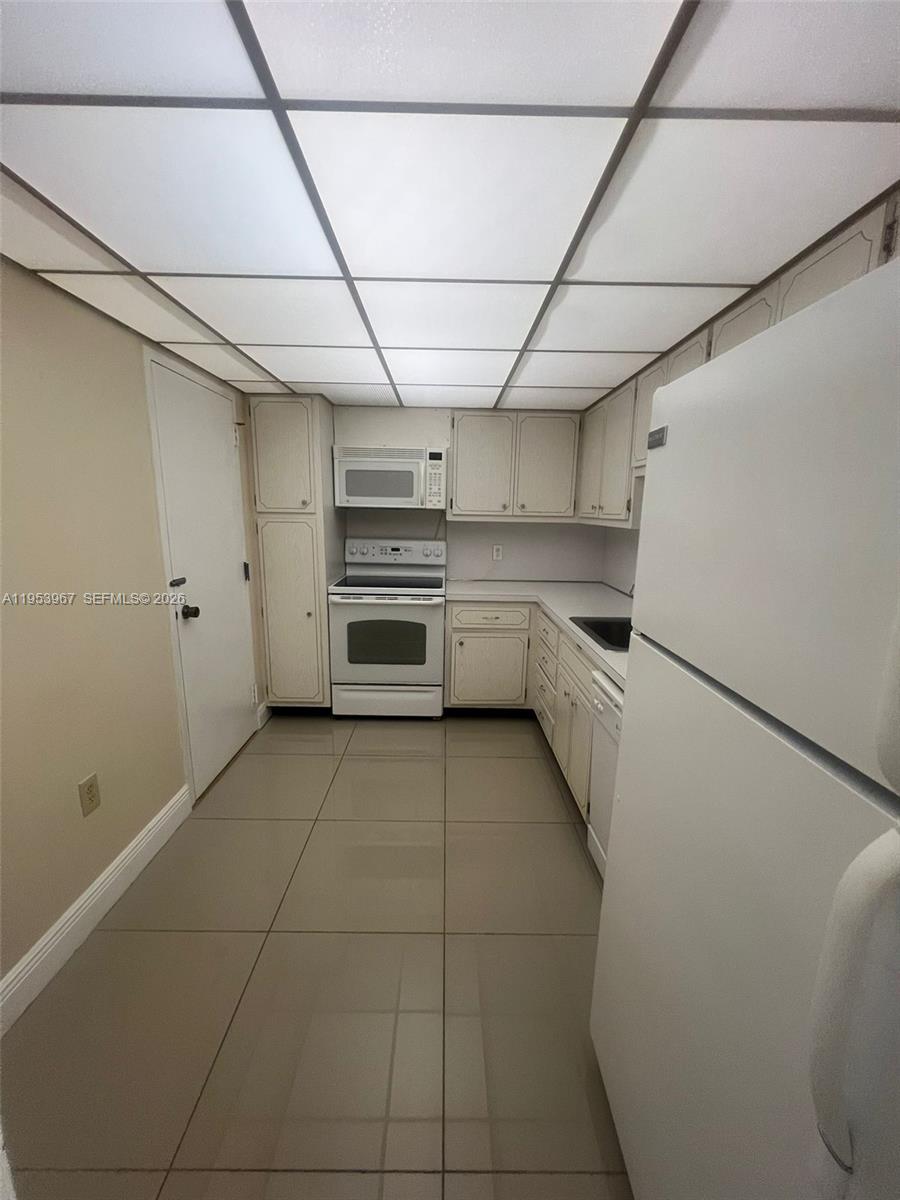 HEMISPHERES CONDO - Residential