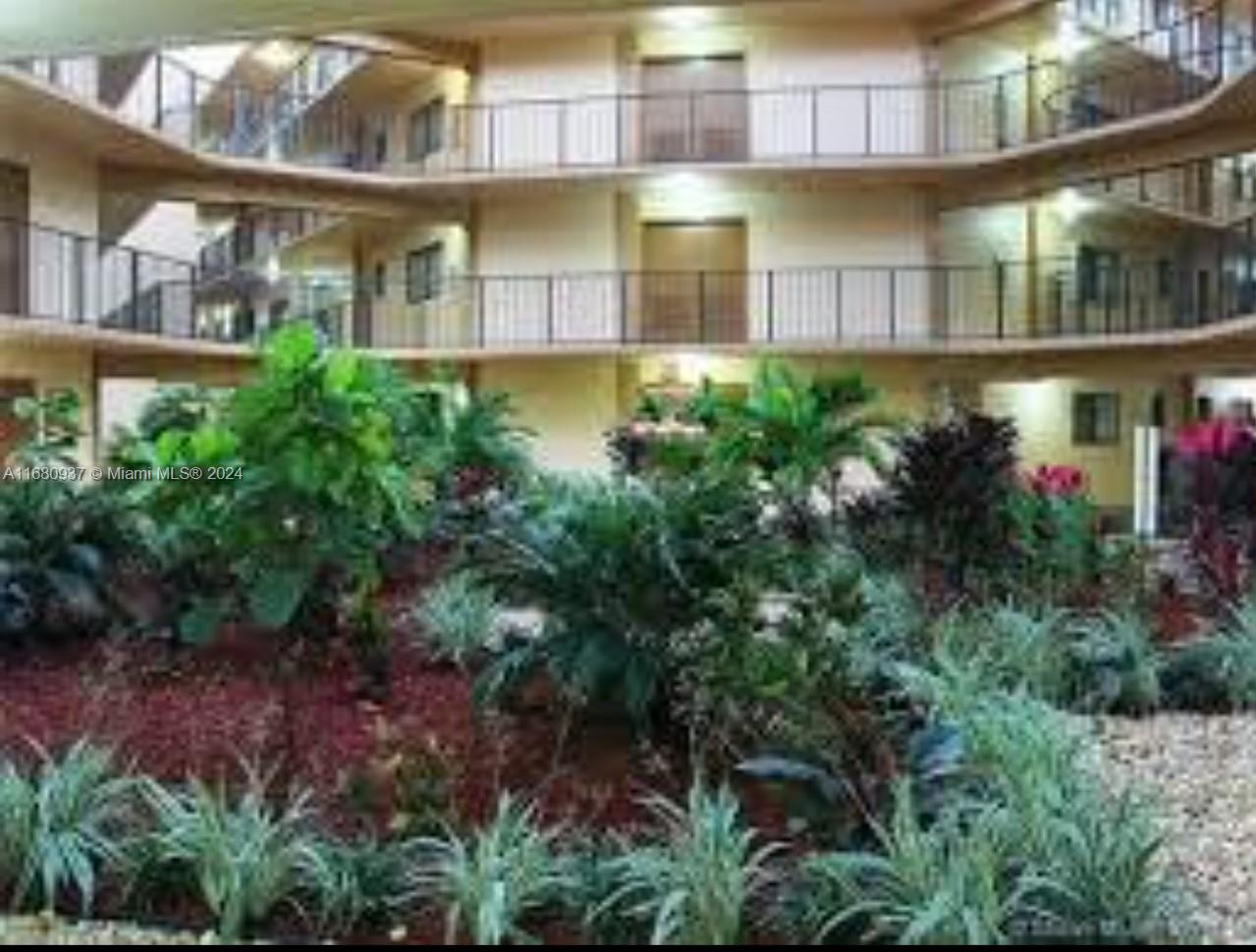 HORIZONS WEST CONDO #6 - Residential Lease