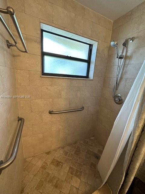 LAKES N GARDENS CONDO #50 - Residential Lease