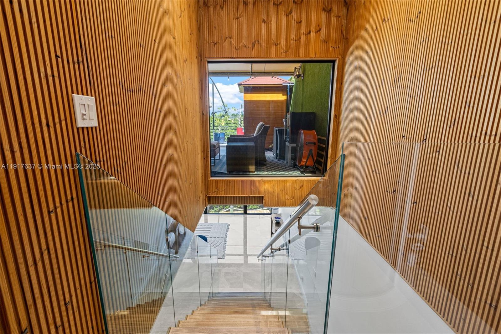 ROYAL HARBOUR YACHT CLUB - Residential