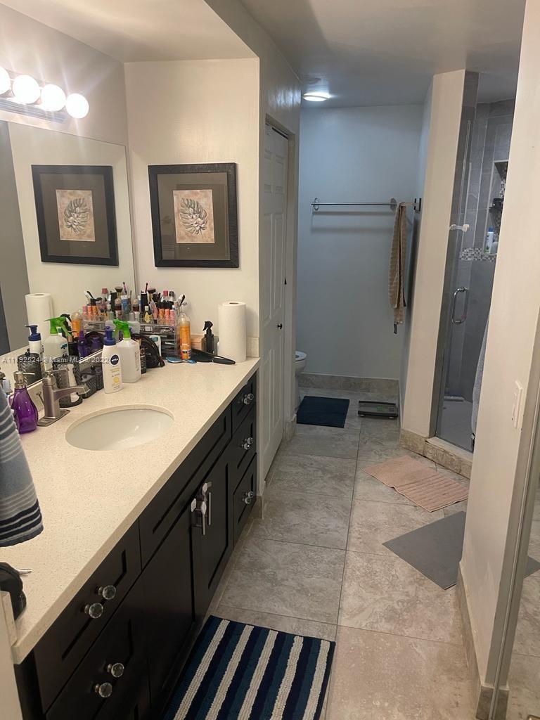 DORAL LANDINGS TOWNHOMES - Residential Lease